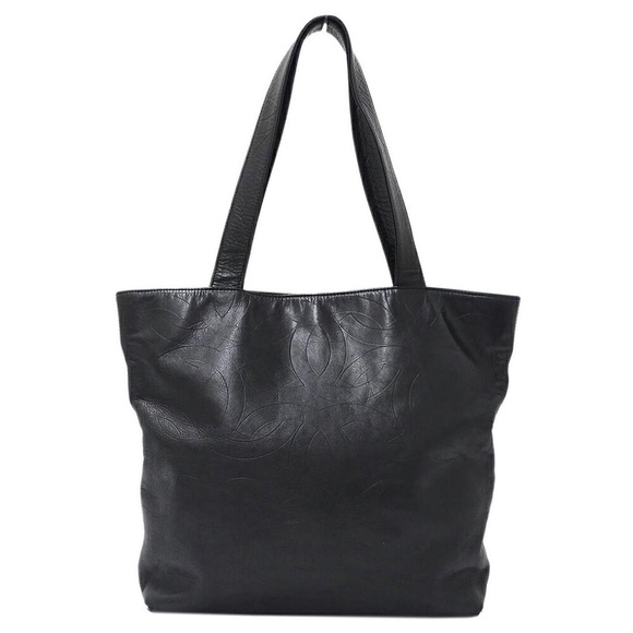 CHANEL Black Lambskin Leather Tote with Luxury Design - Picture 2 of 15